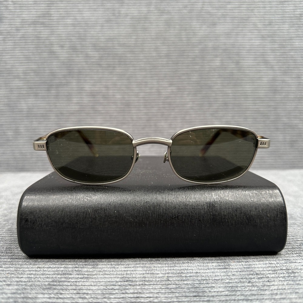Bausch & Lomb W2889 Vintage Oval Y2K Sunglasses Silver Tortoise Metal Frame
